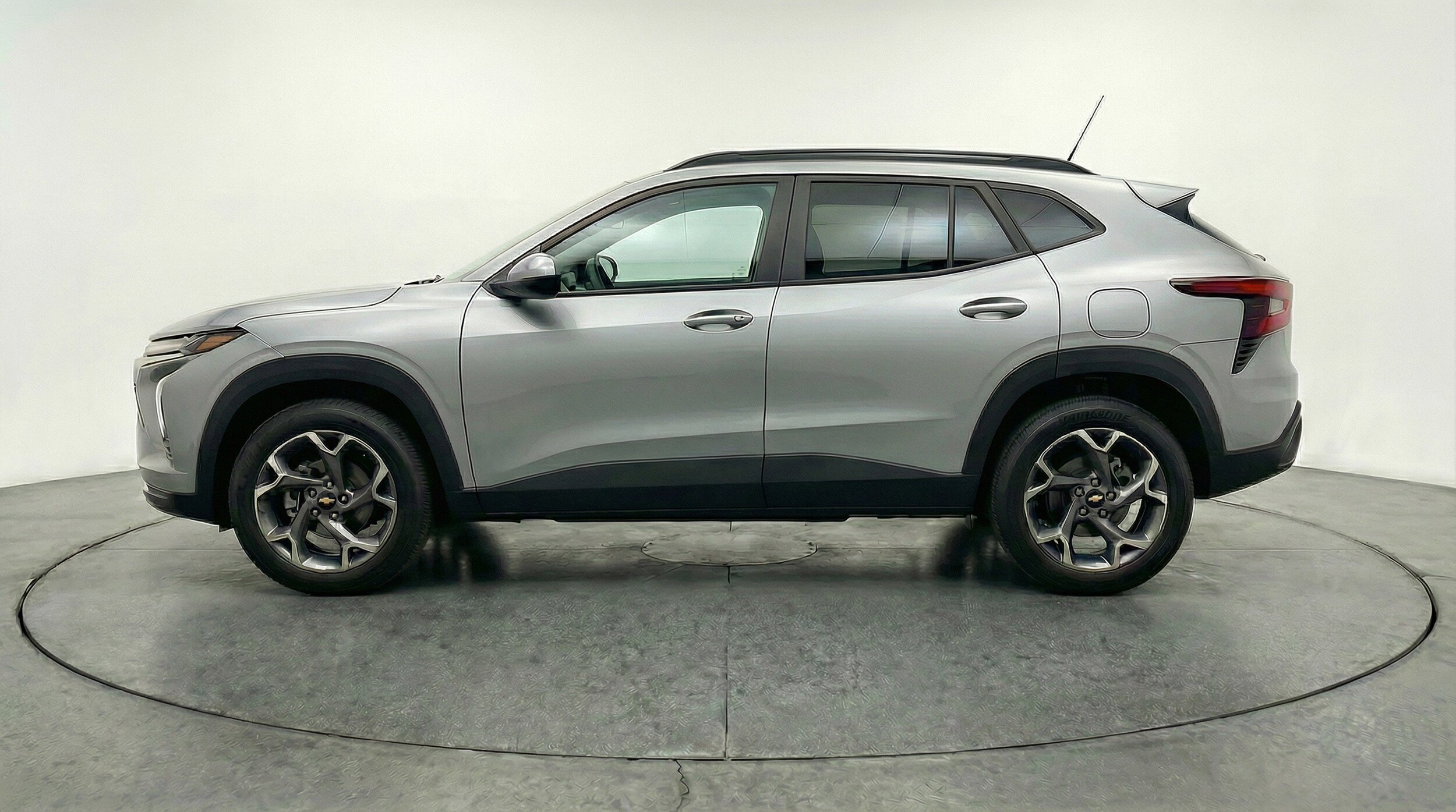 Thumbnail: 2025 Chevrolet Trax - 5