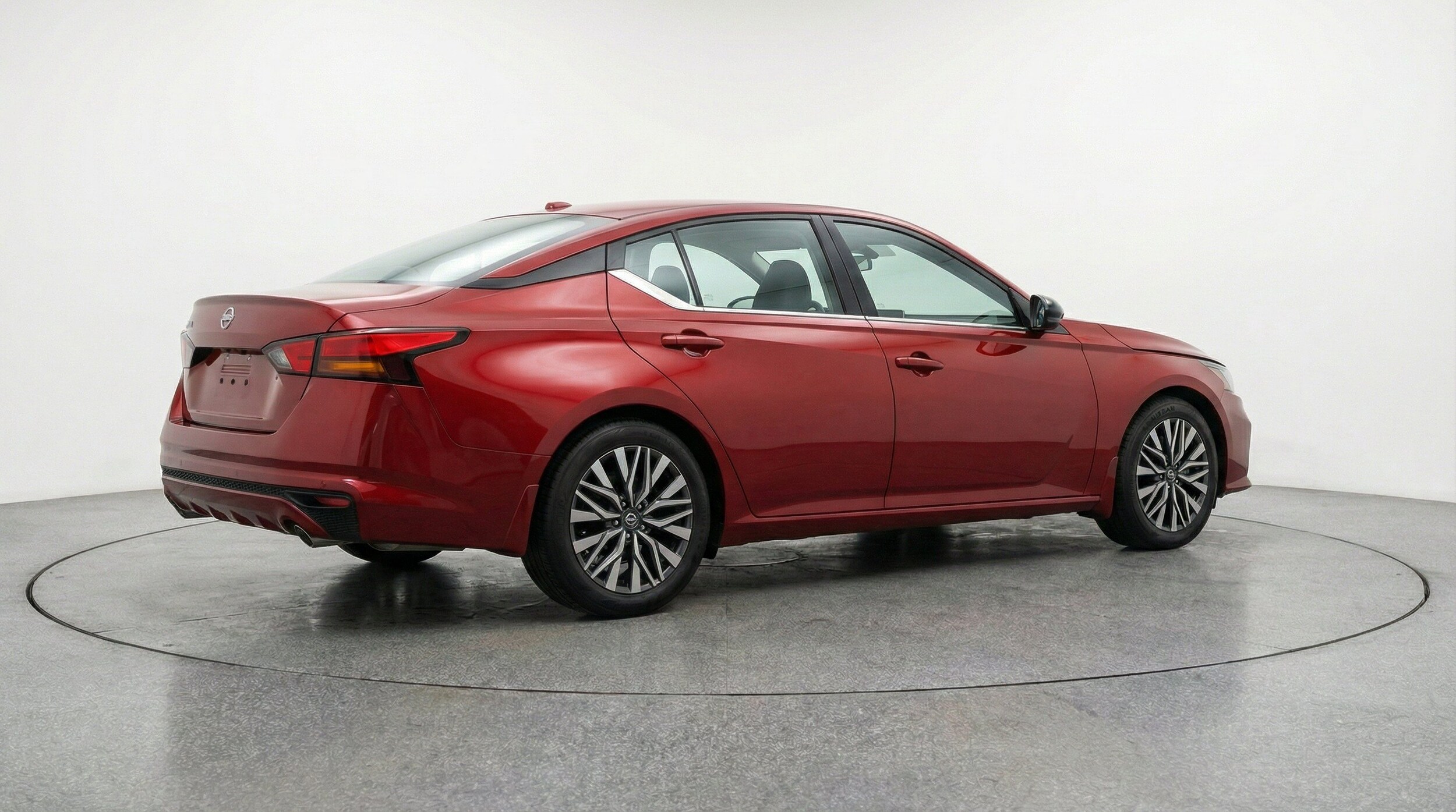 Thumbnail: 2025 Nissan Altima - 9