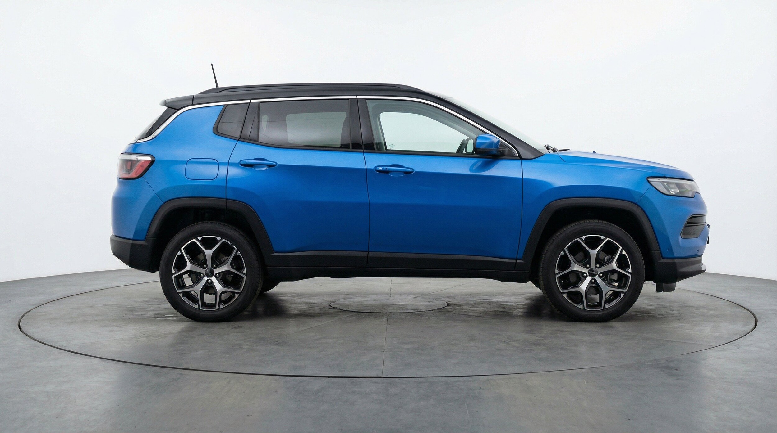 Thumbnail: 2025 Jeep Compass - 10