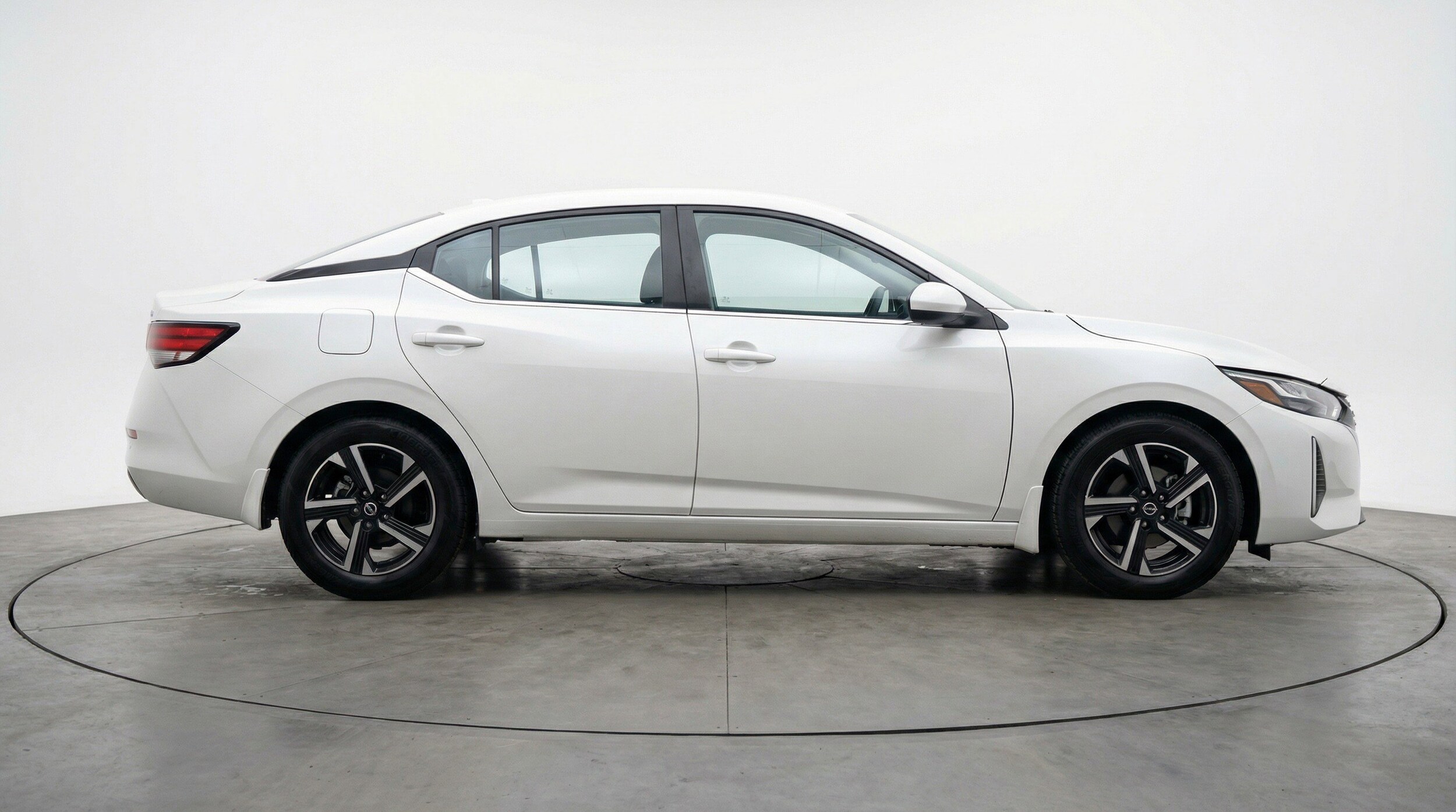 Thumbnail: 2025 Nissan Sentra - 11