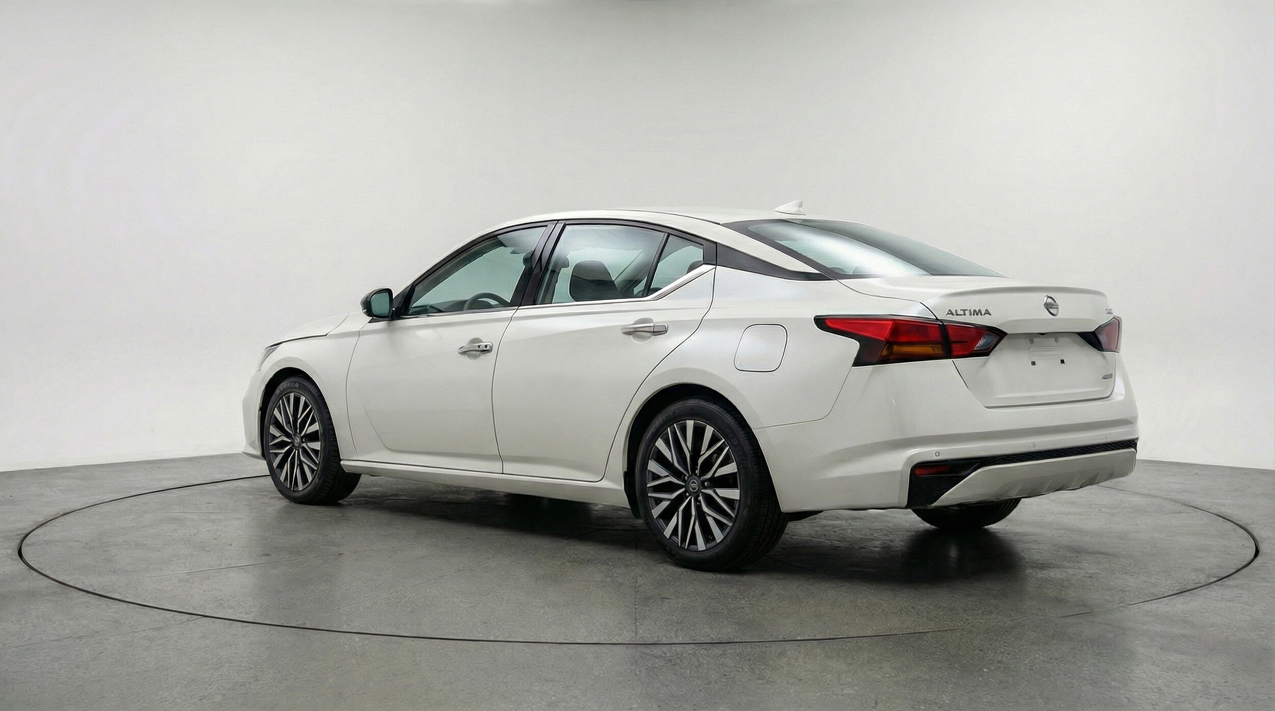 Thumbnail: 2025 Nissan Altima - 5