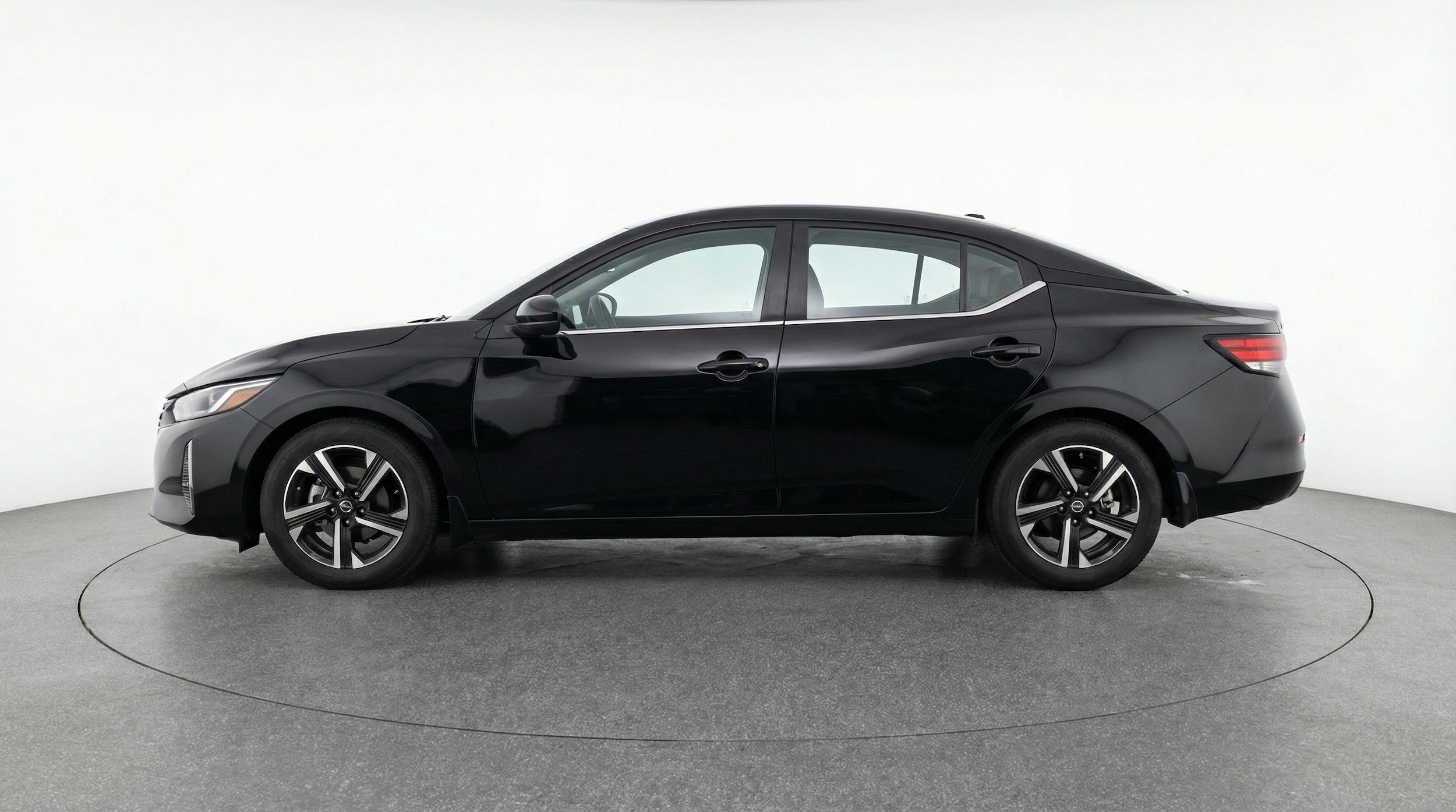 Thumbnail: 2025 Nissan Sentra - 5