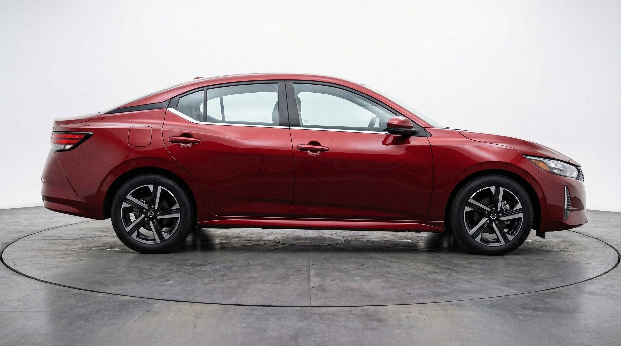 Thumbnail: 2025 Nissan Sentra - 10