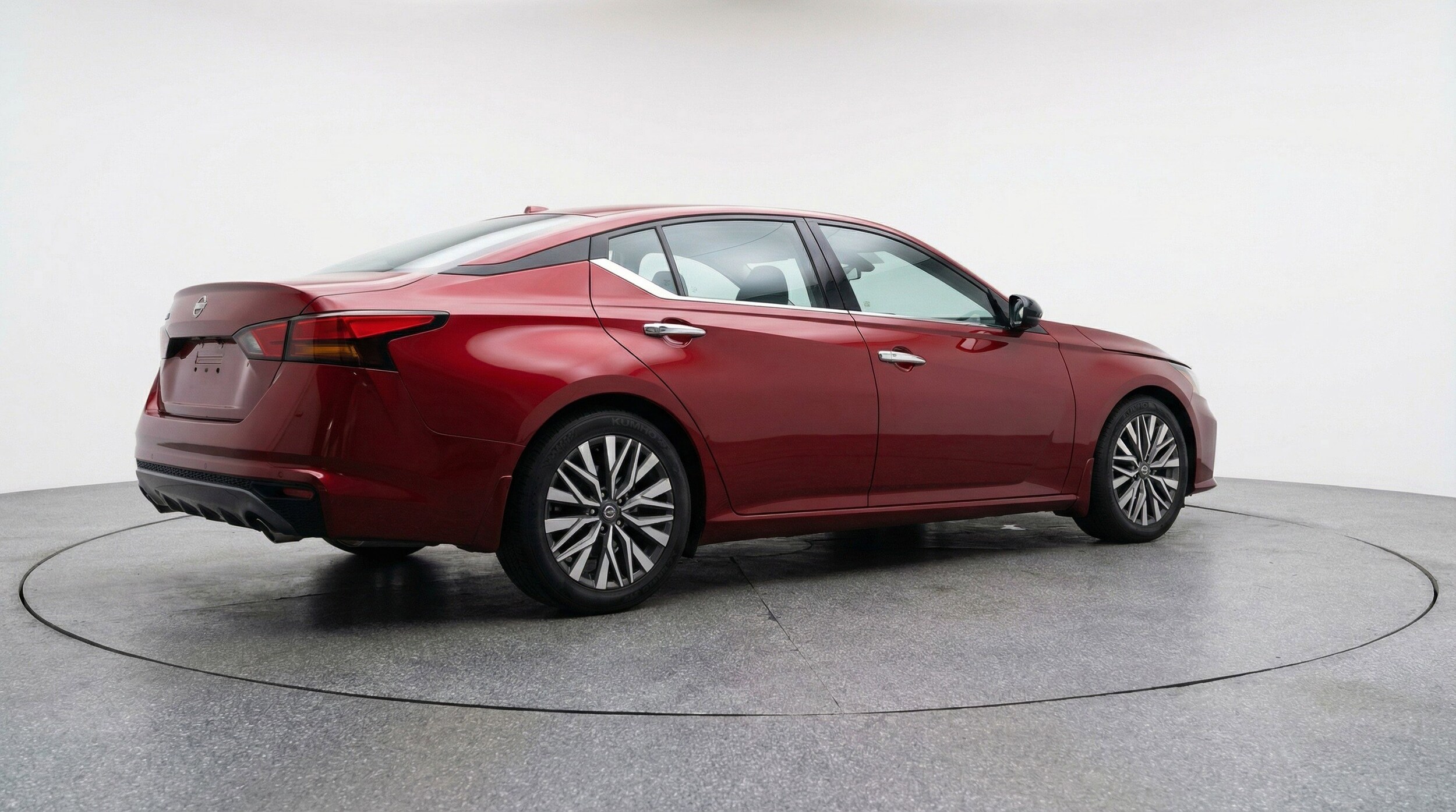 Thumbnail: 2025 Nissan Altima - 9