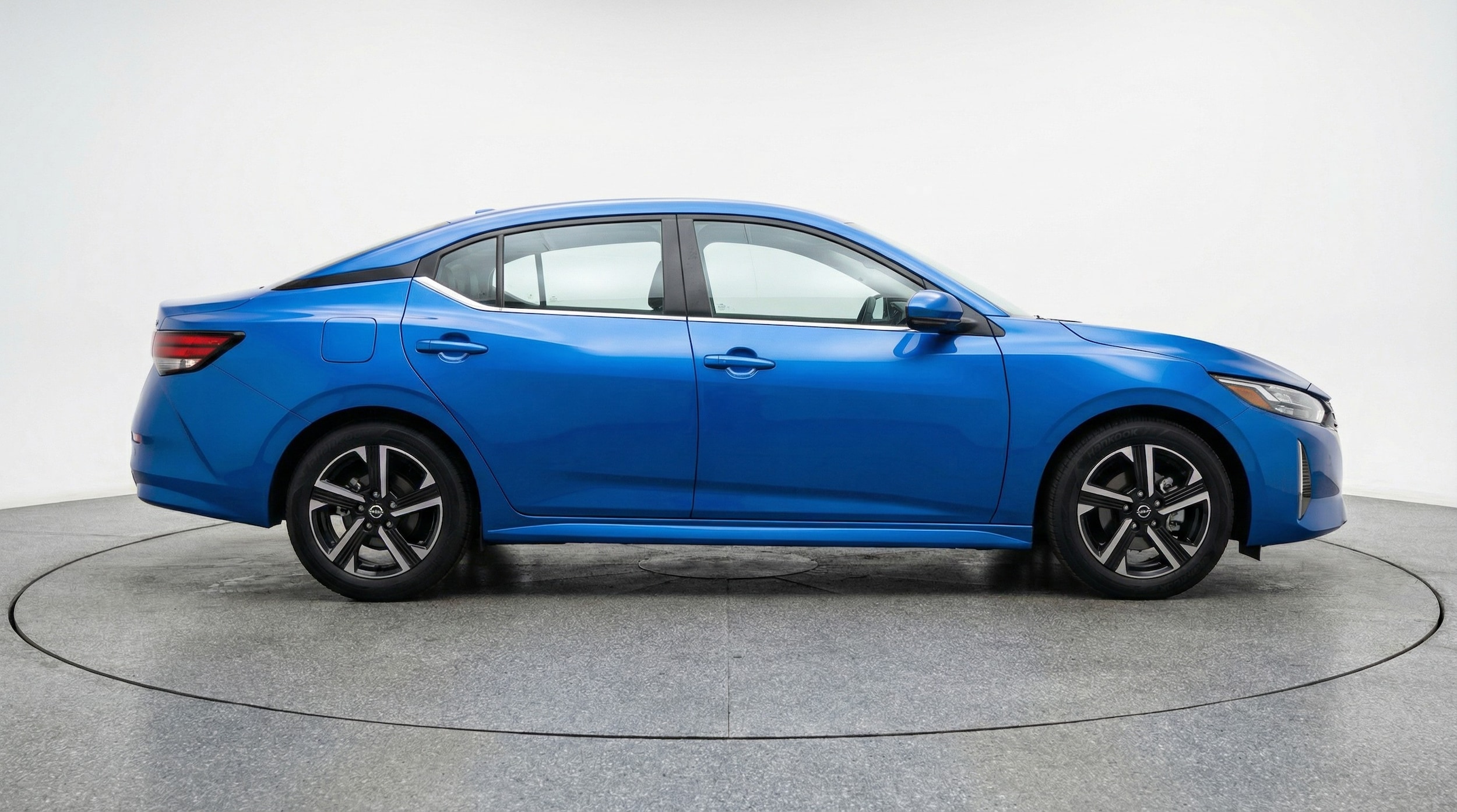 Thumbnail: 2025 Nissan Sentra - 8