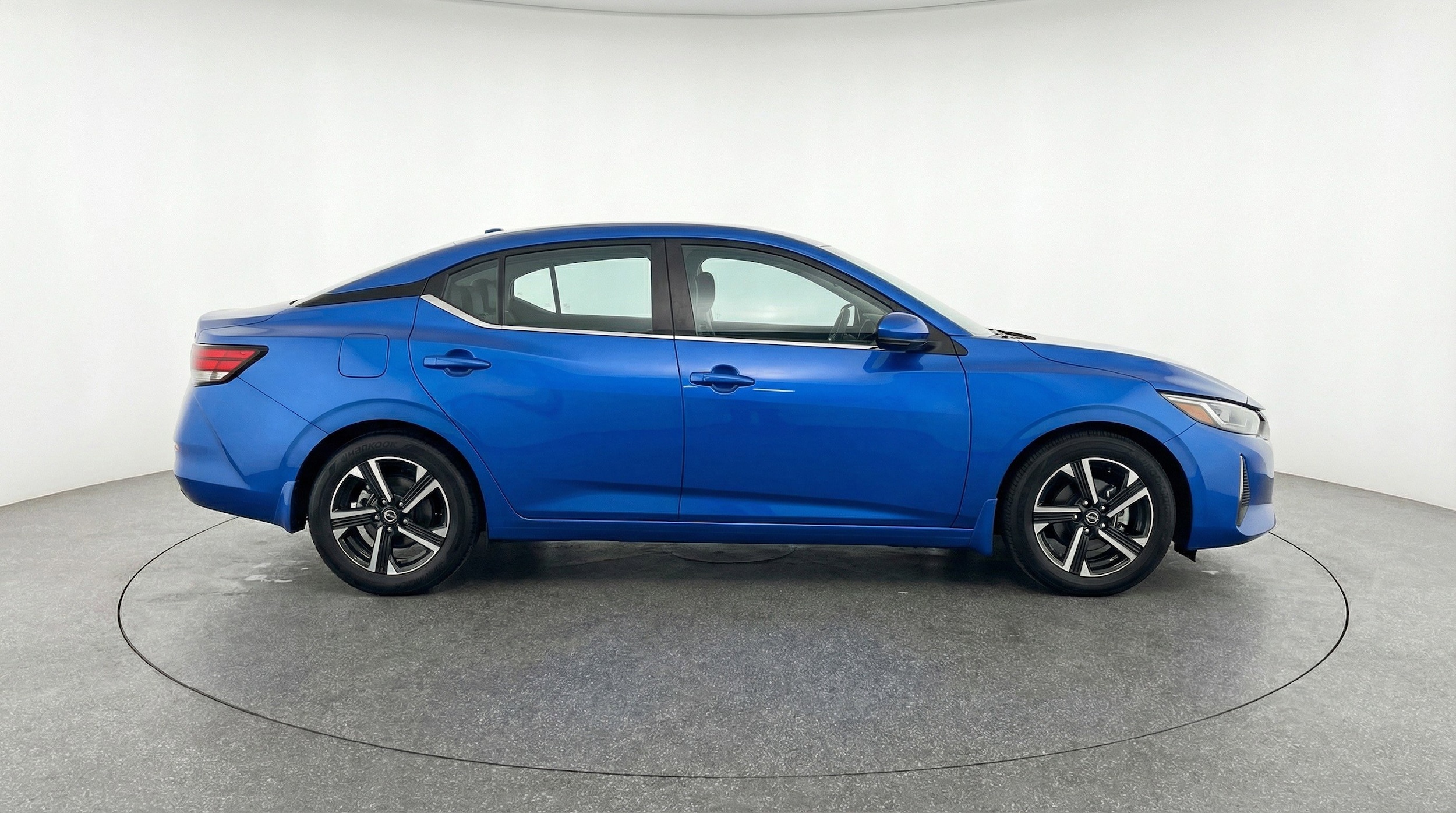 Thumbnail: 2025 Nissan Sentra - 11