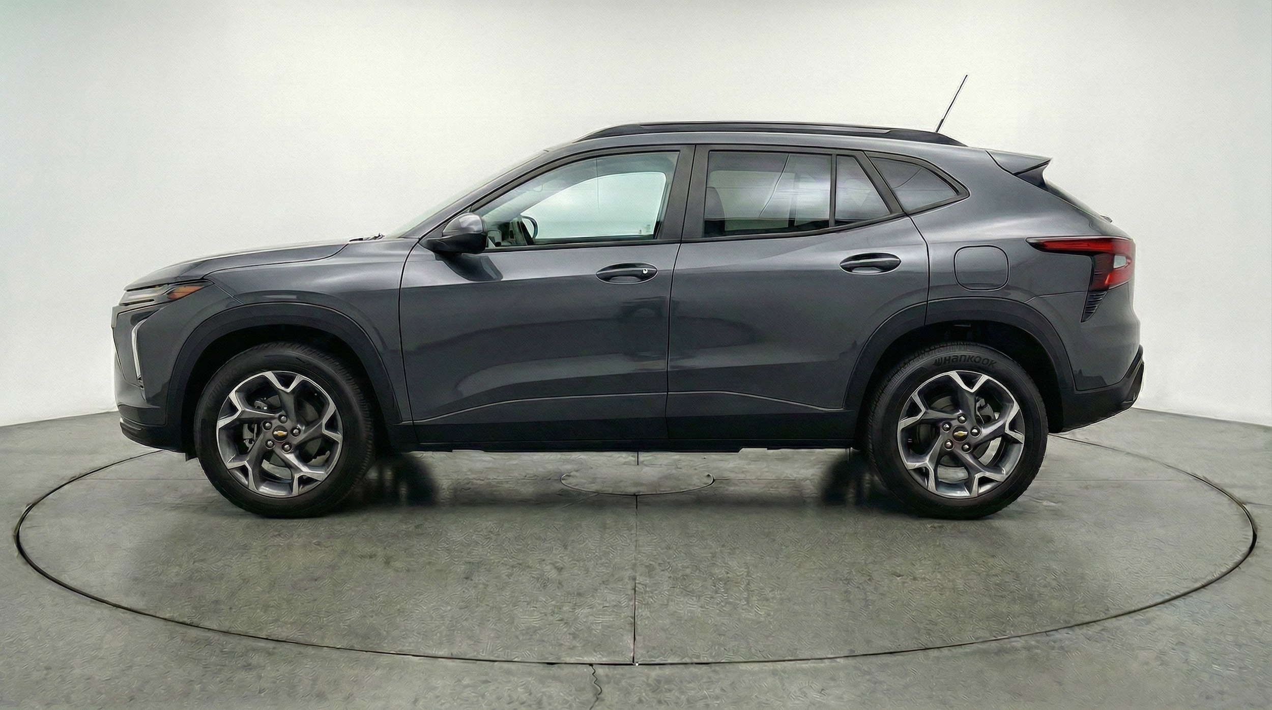 Thumbnail: 2025 Chevrolet Trax - 5