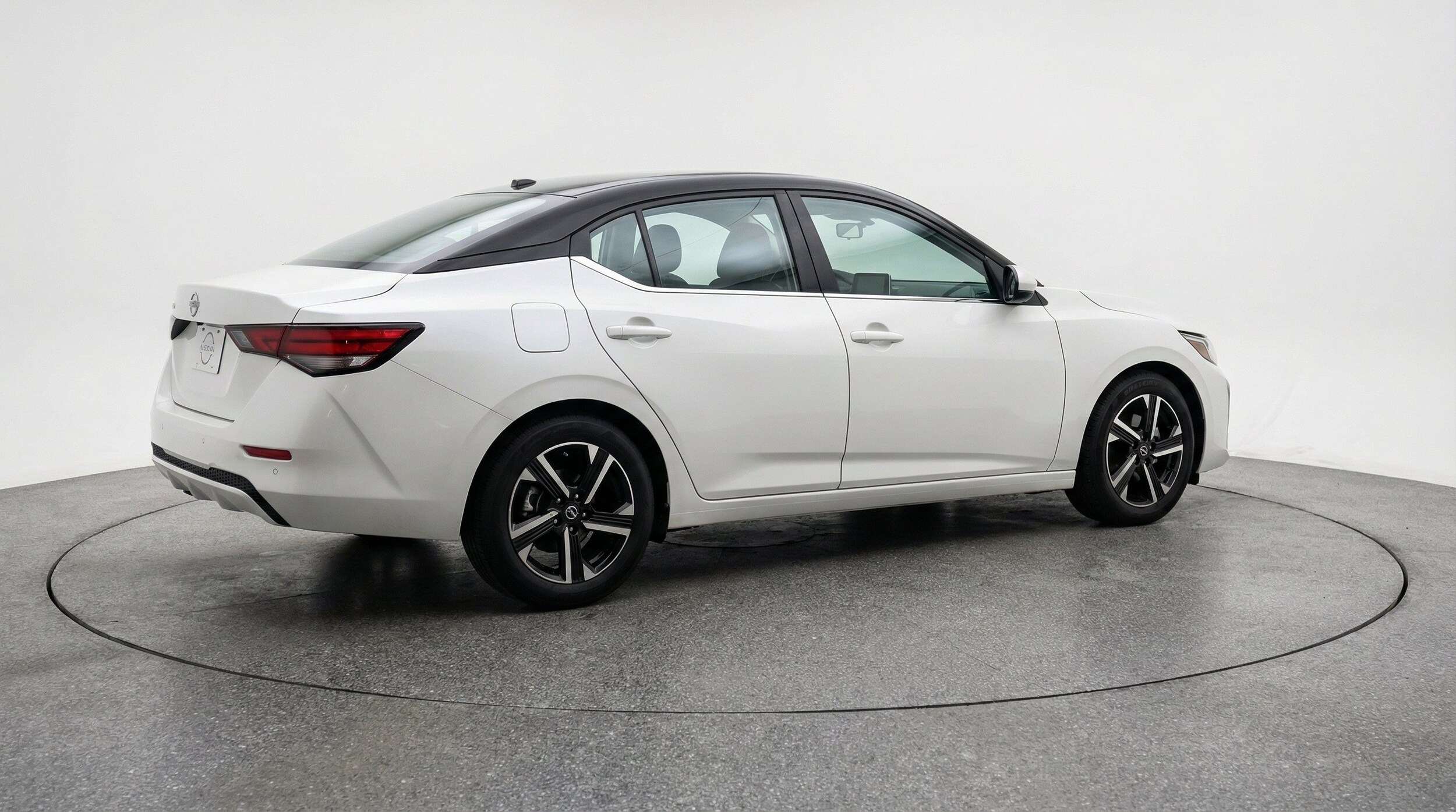 Thumbnail: 2025 Nissan Sentra - 9