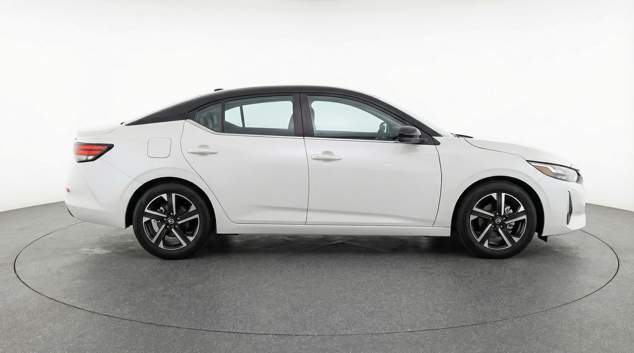 Thumbnail: 2025 Nissan Sentra - 8