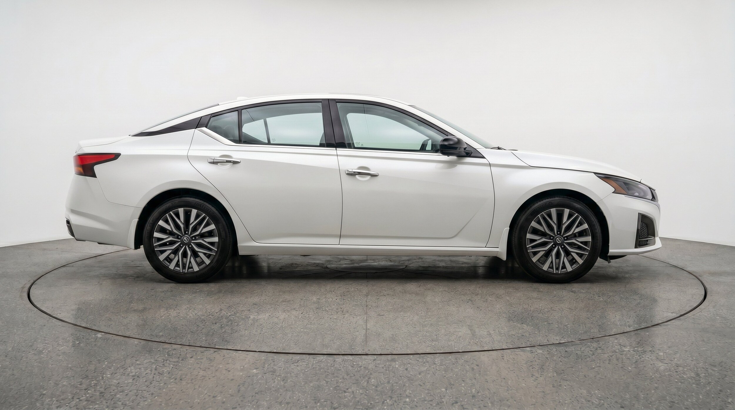 Thumbnail: 2025 Nissan Altima - 11