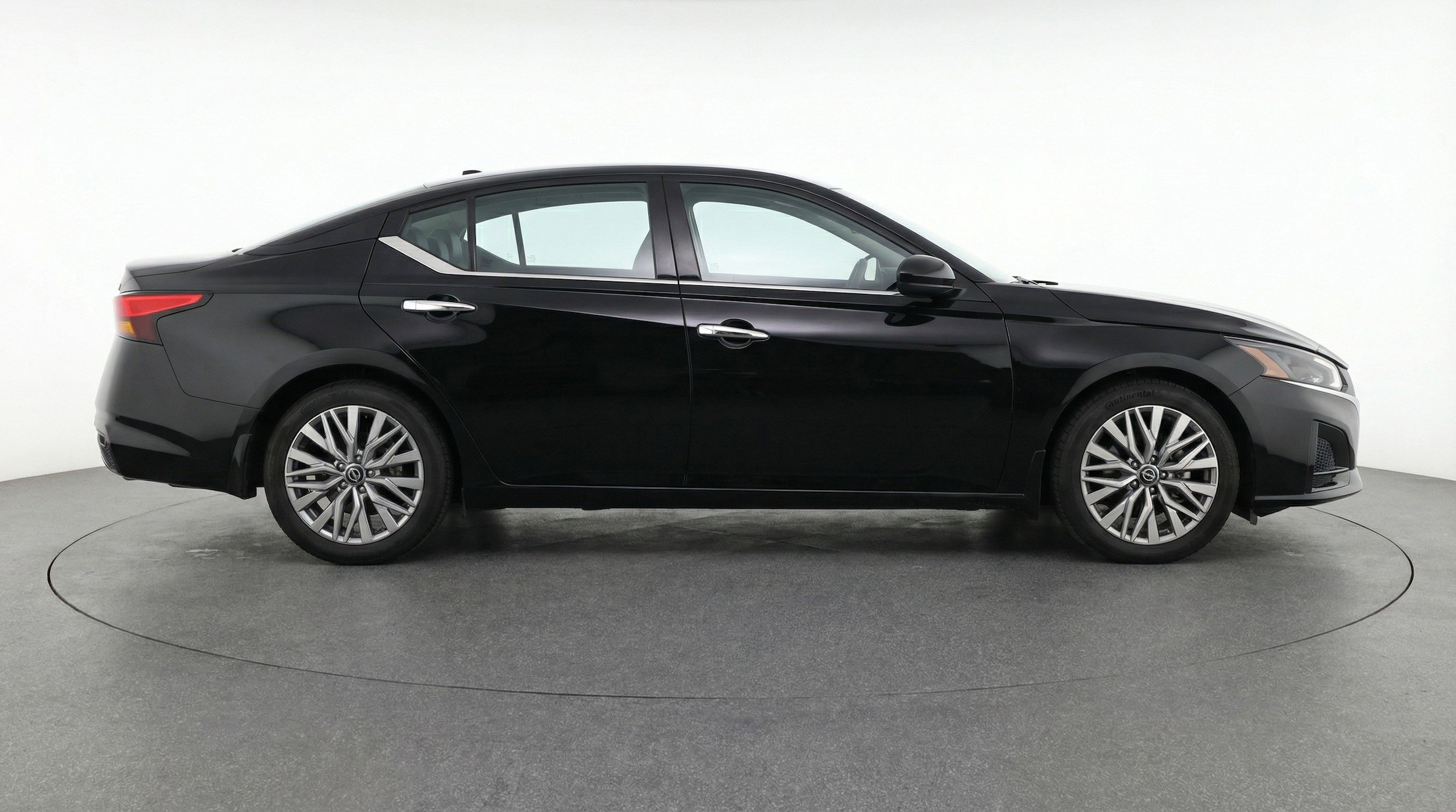 Thumbnail: 2025 Nissan Altima - 11