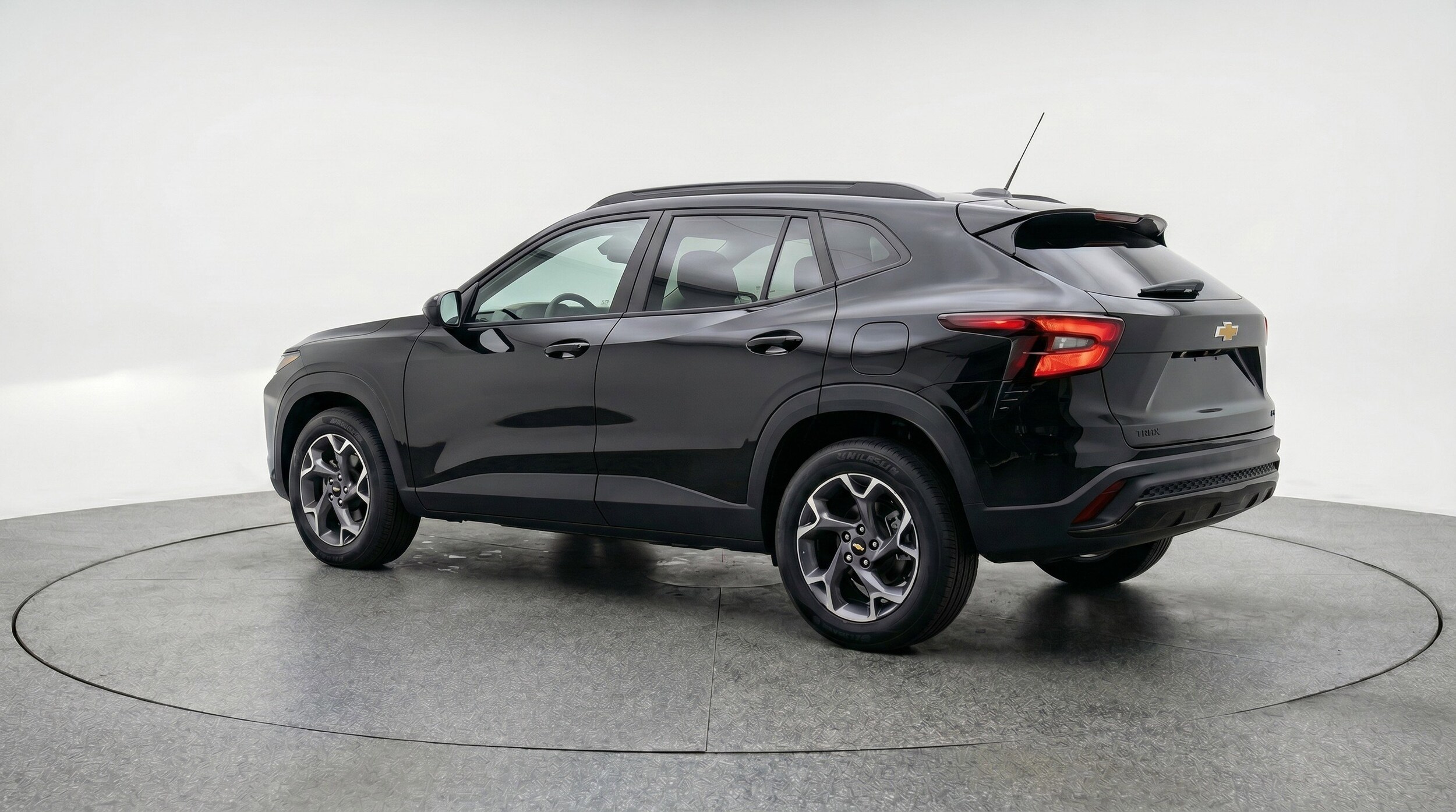Thumbnail: 2025 Chevrolet Trax - 6