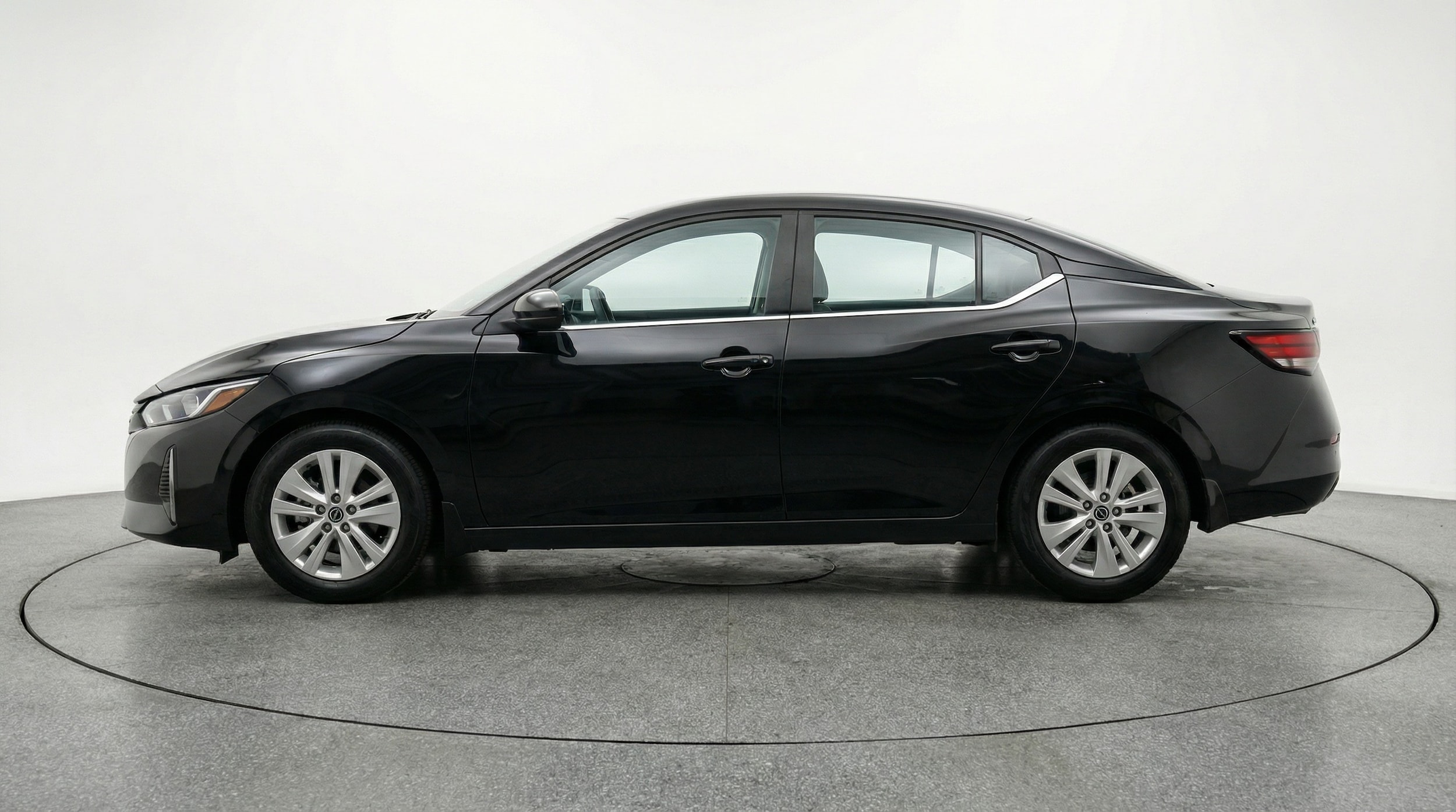 Thumbnail: 2025 Nissan Sentra - 4