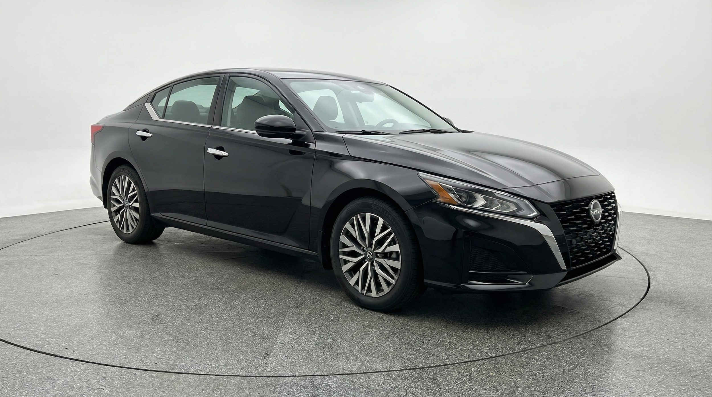 Thumbnail: 2025 Nissan Altima - 1