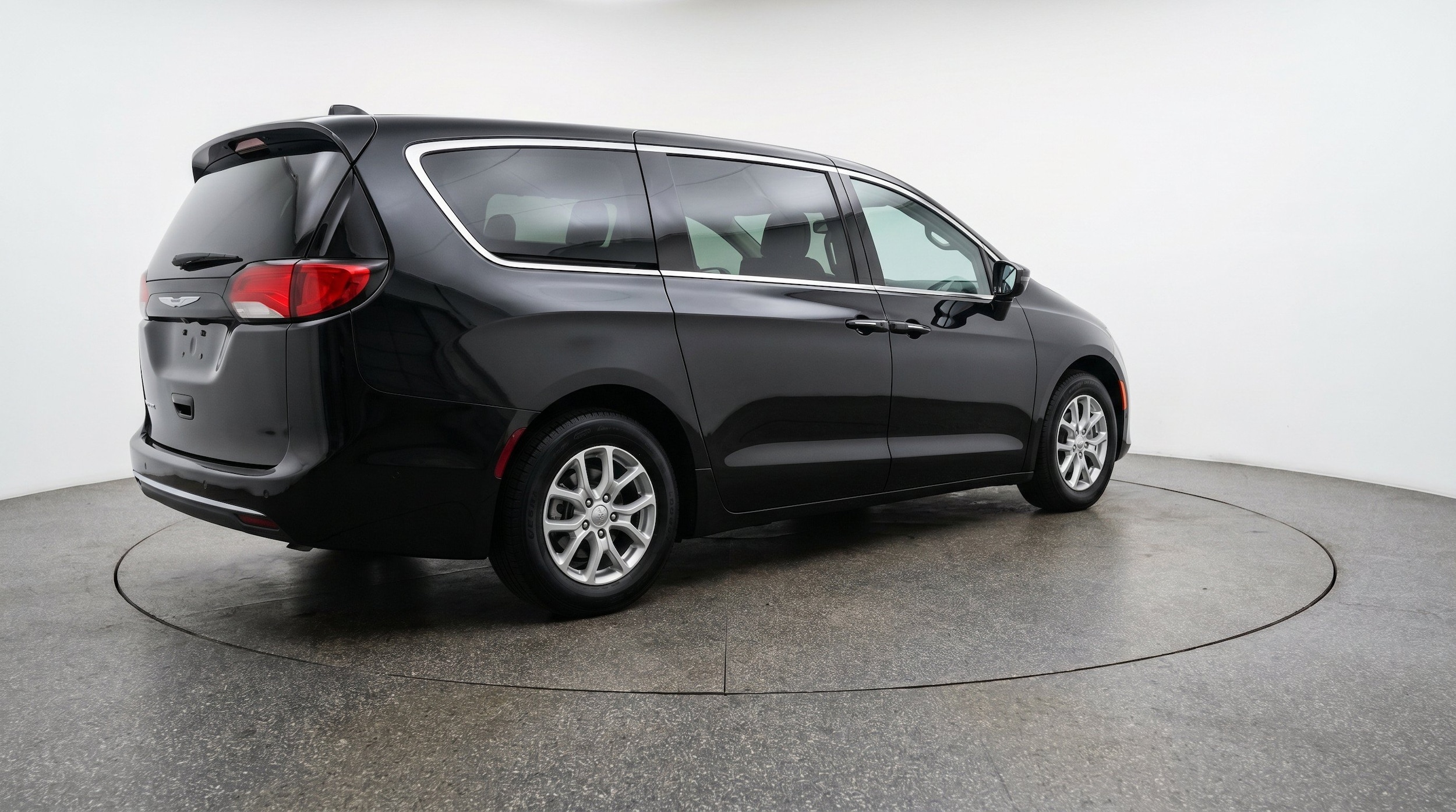 Thumbnail: 2024 Chrysler Voyager - 9