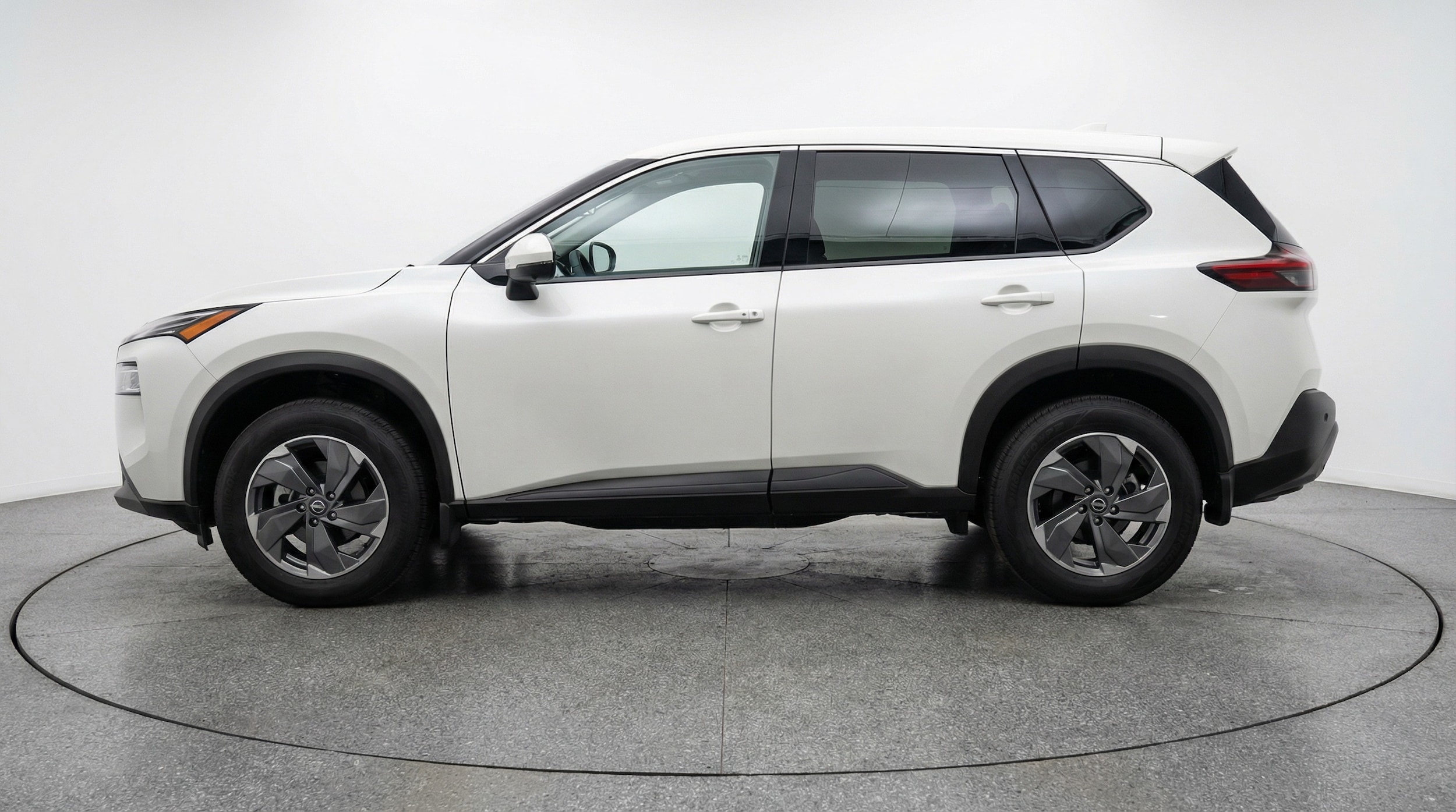 Thumbnail: 2025 Nissan Rogue - 4