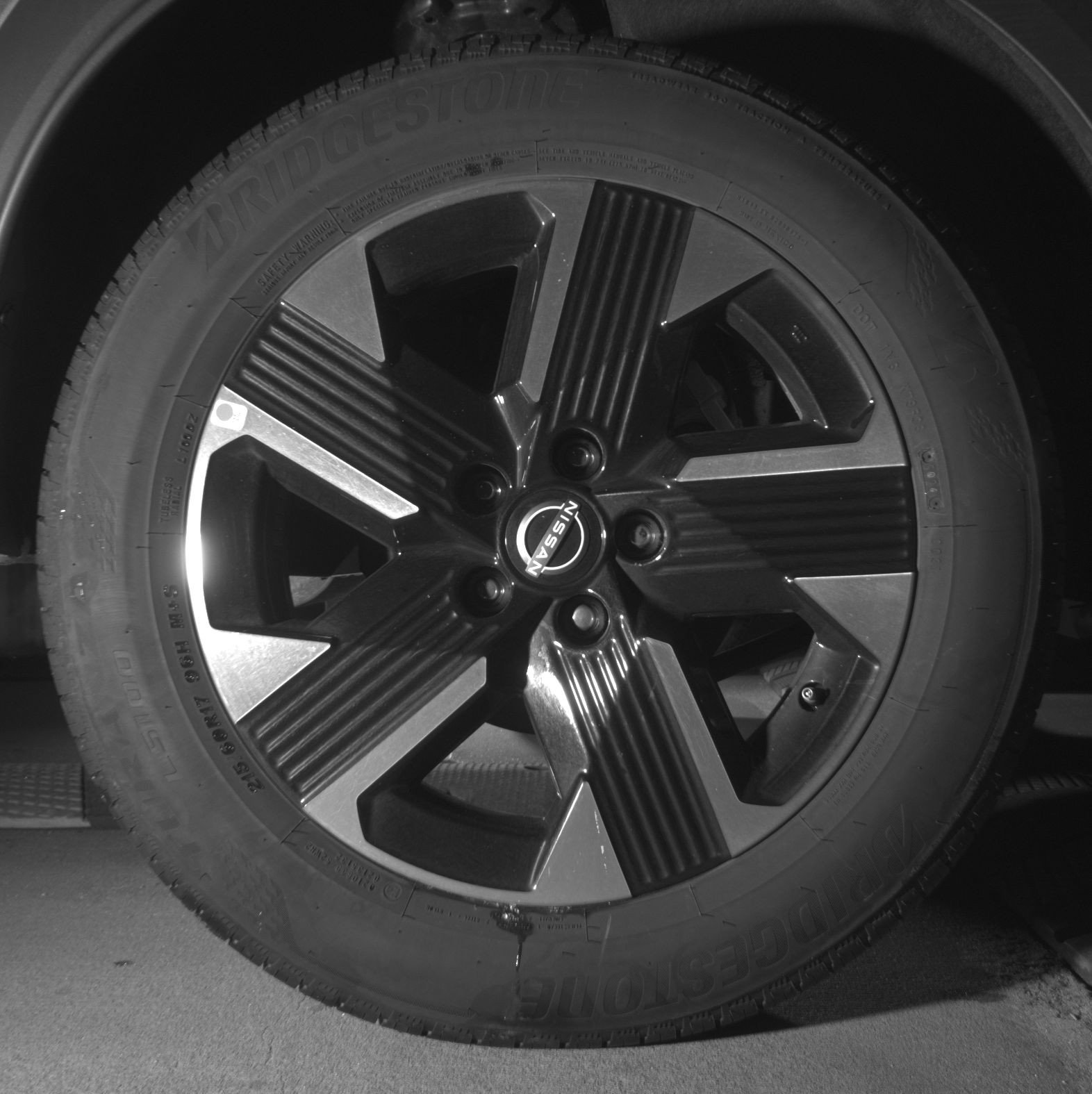 Thumbnail: 2025 Nissan Kicks - 15