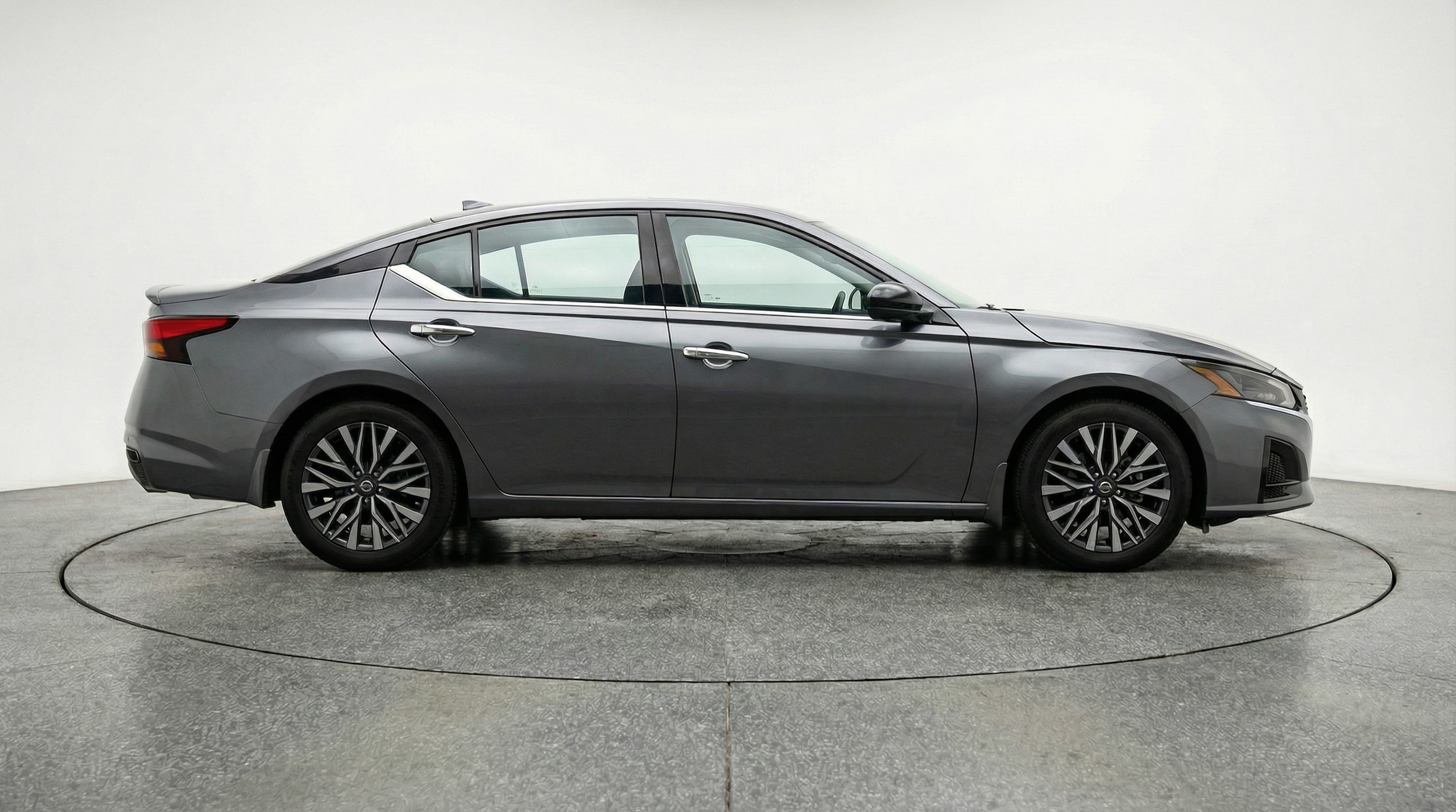 Thumbnail: 2025 Nissan Altima - 8