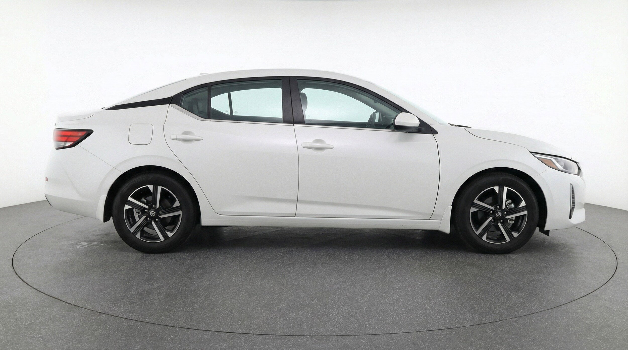 Thumbnail: 2025 Nissan Sentra - 11