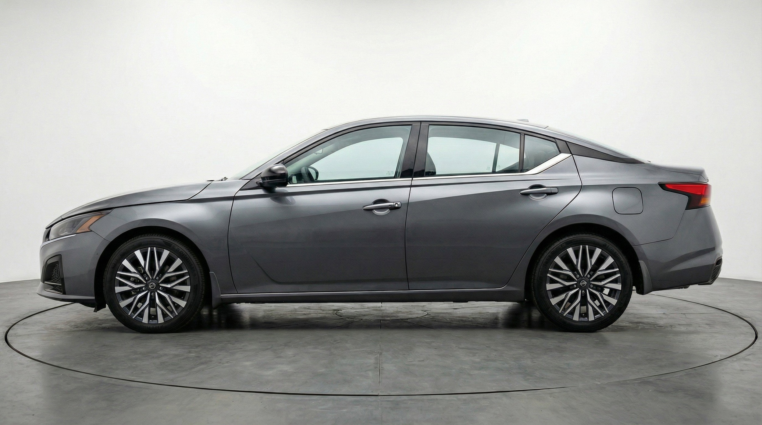 Thumbnail: 2025 Nissan Altima - 5