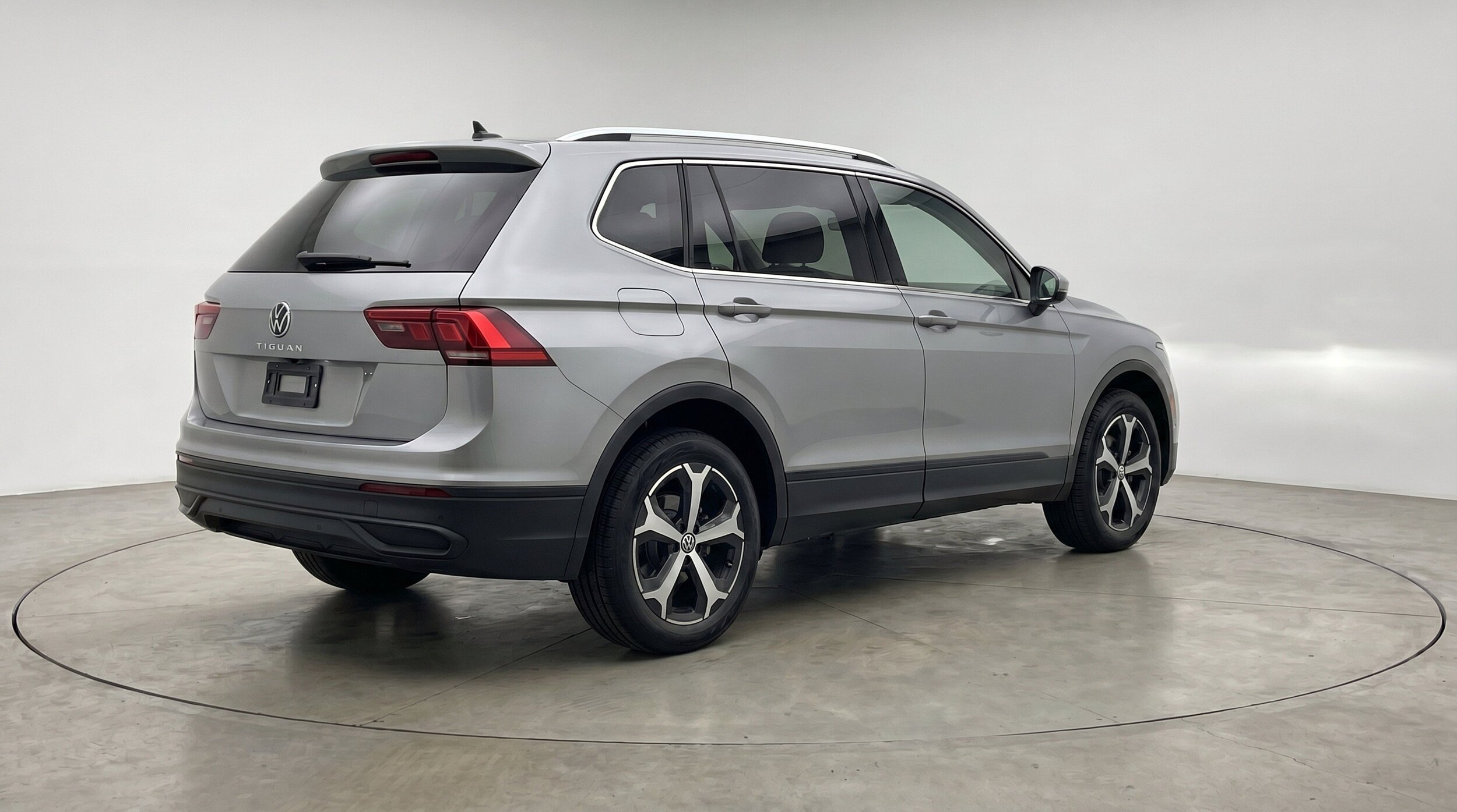 Thumbnail: 2026 Volkswagen Tiguan - 9