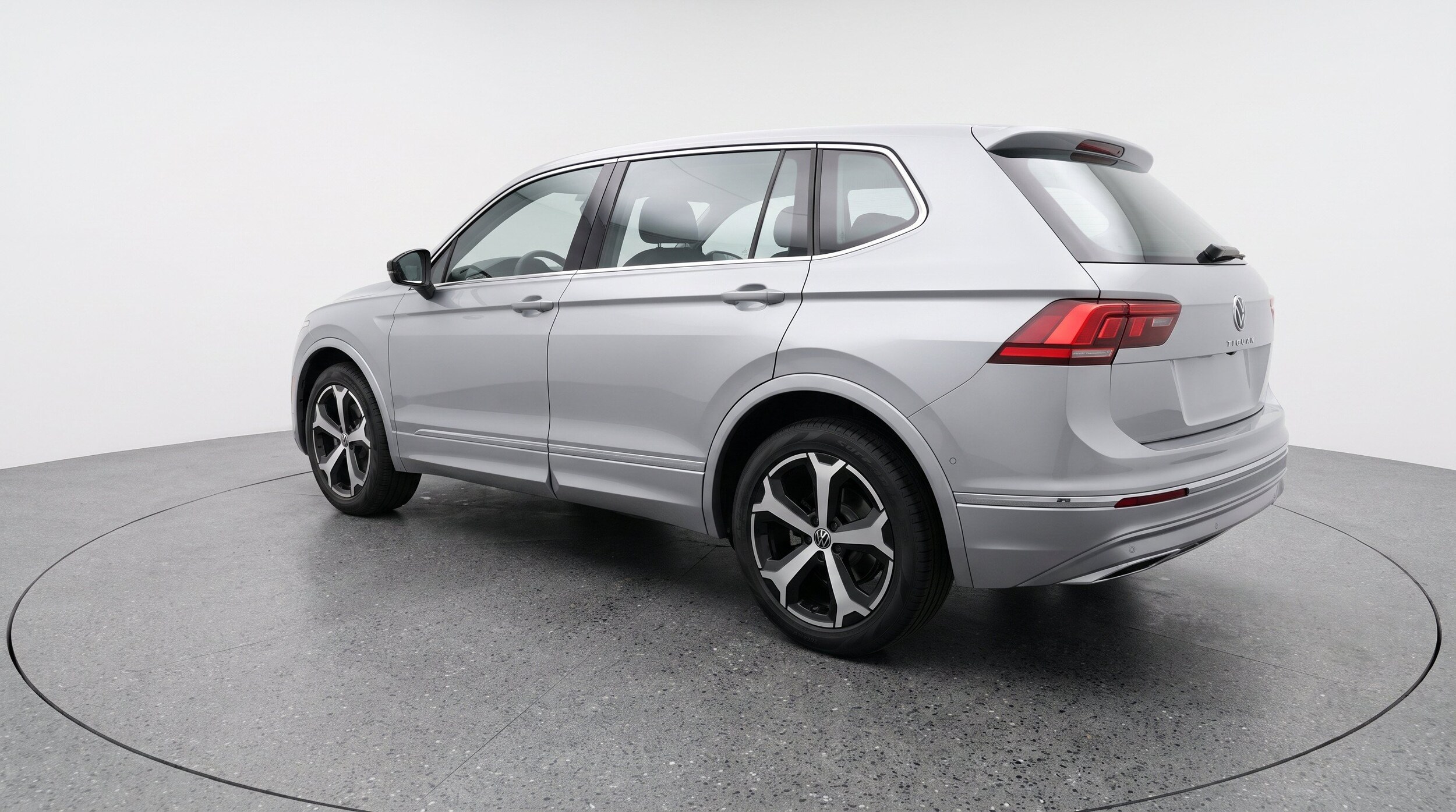 Thumbnail: 2026 Volkswagen Tiguan - 6