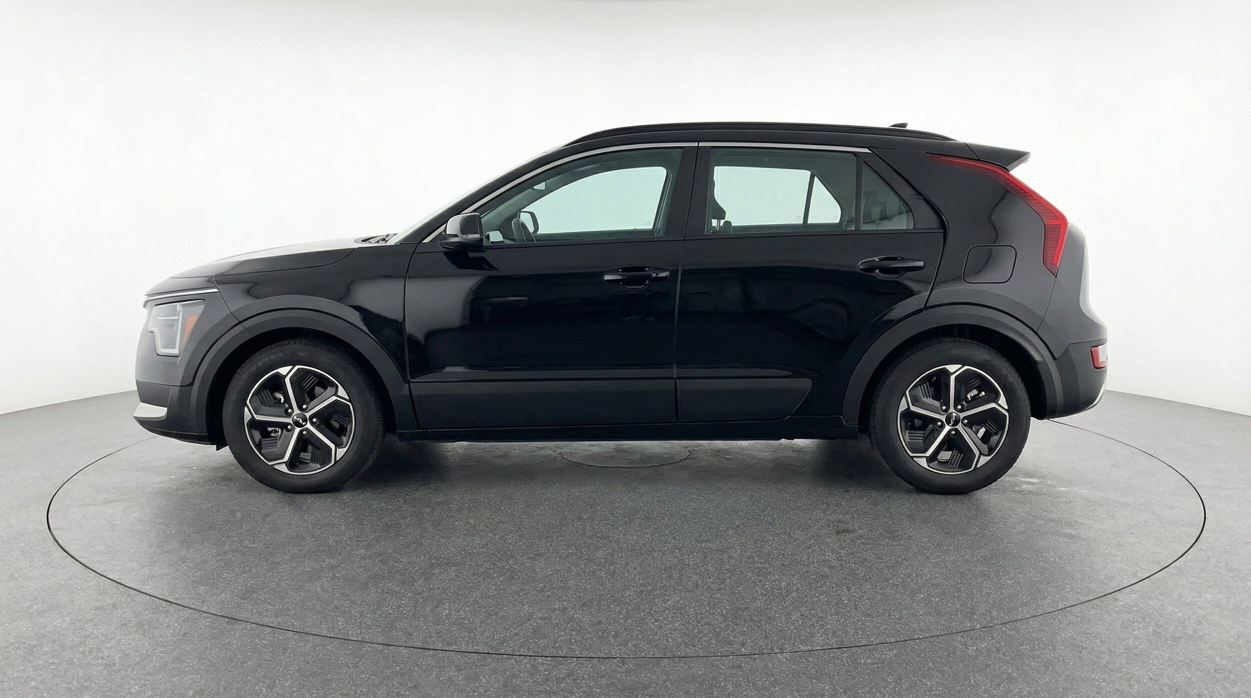 Thumbnail: 2026 Kia Niro - 5
