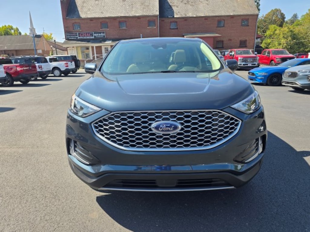 Used 2024 Ford Edge SEL AWD SUV