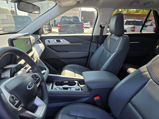 2025 Ford Explorer Active - Photo 12