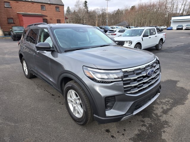 View vehicle photo 3