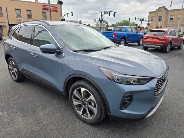 2024 Ford Escape Platinum photo 3