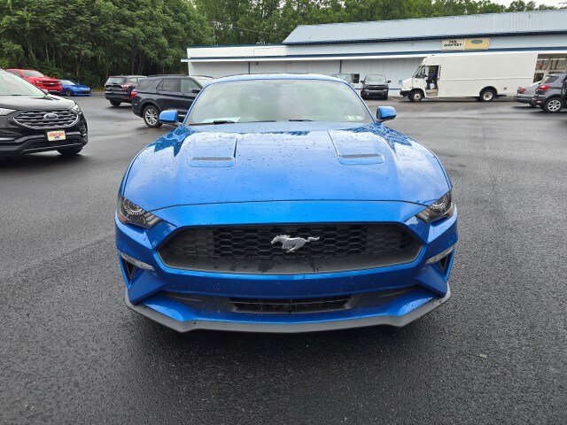 2020 Ford Mustang photo 2