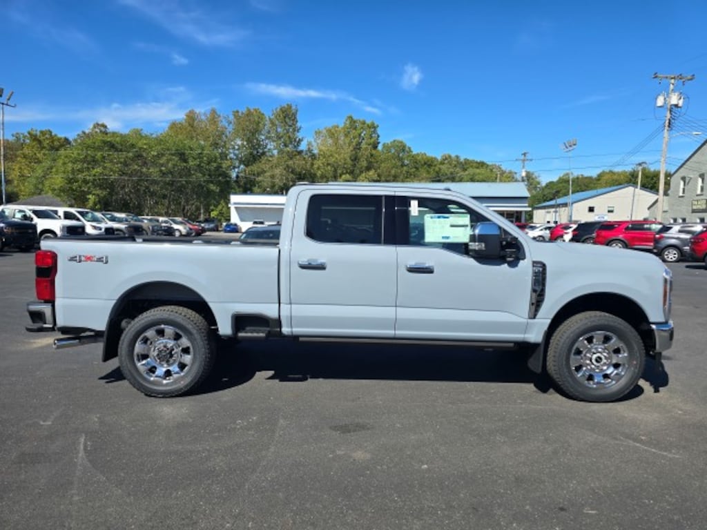 New 2026 Ford F-250 4x4 Crew Cab Lariat Truck Crew Cab