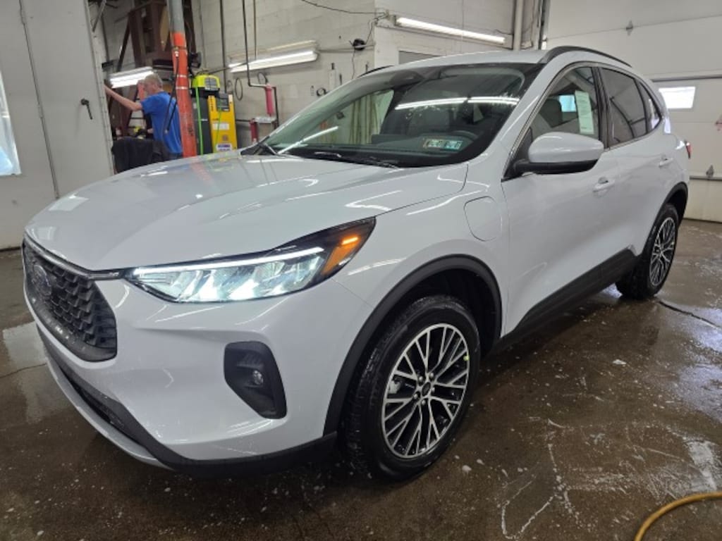 New 2026 Ford Escape Plug in Hybrid SUV