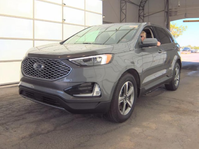 2023 Ford Edge SEL AWD's photo