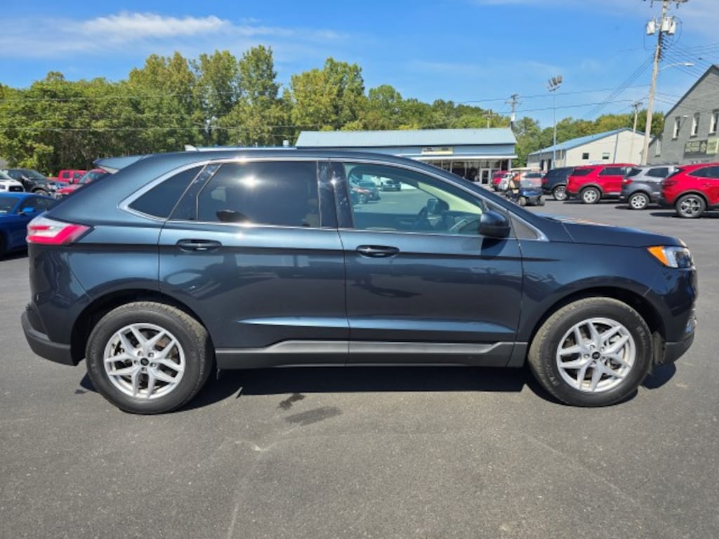 Used 2024 Ford Edge SEL AWD SUV