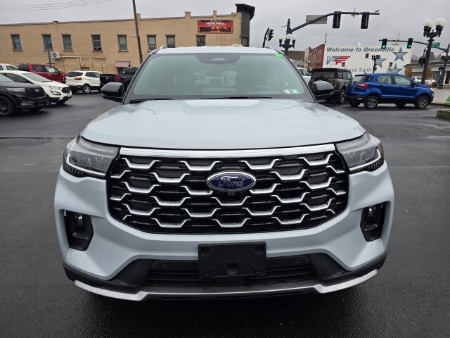 2026 Ford Explorer Platinum photo 2