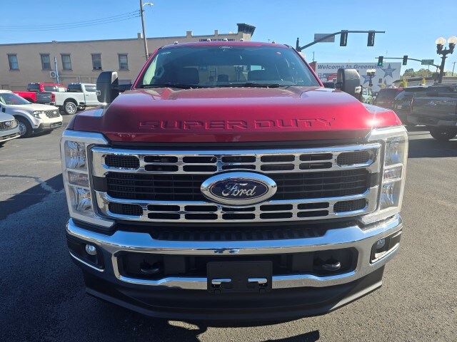 2026 Ford F-250 XLT photo 2