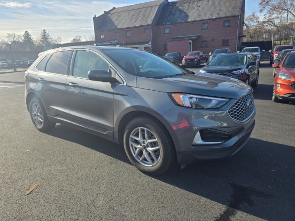 Used 2024 Ford Edge SEL AWD SUV