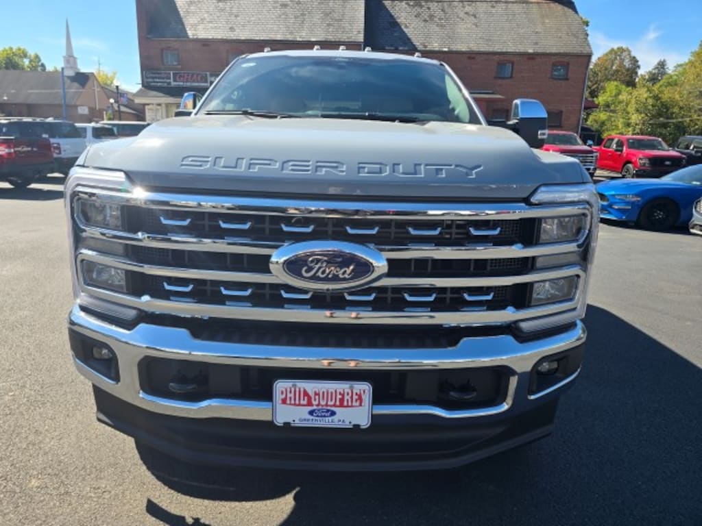 New 2026 Ford F-250 4x4 Crew Cab Lariat Truck Crew Cab