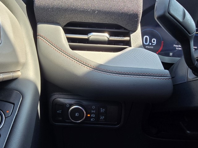 2025 Ford Explorer Active - Photo 26