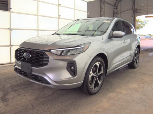 2023 Ford Escape ST-Line Select AWD 2.0L's photo