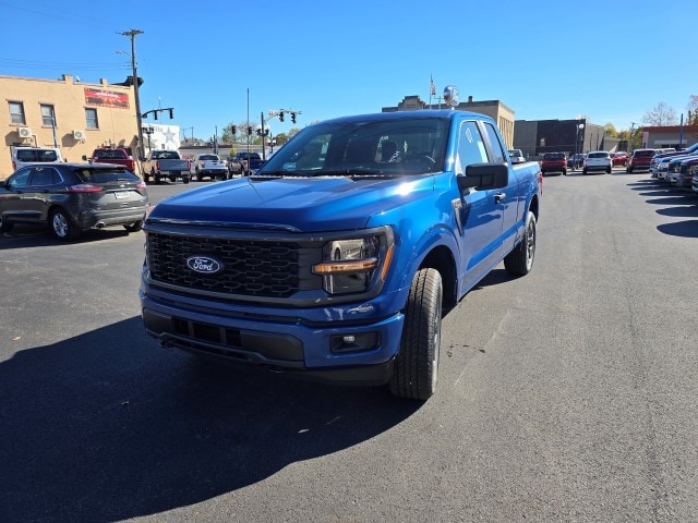 2025 Ford F-150 STX's photo