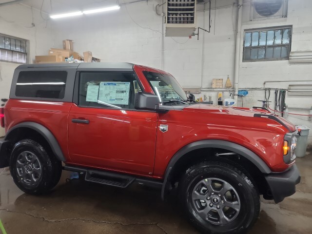 2024 Ford Bronco Big Bend photo 3