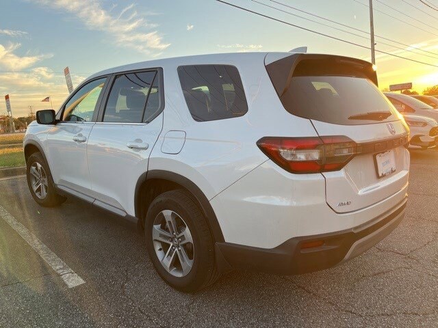 2023 Honda Pilot EX-L photo 3