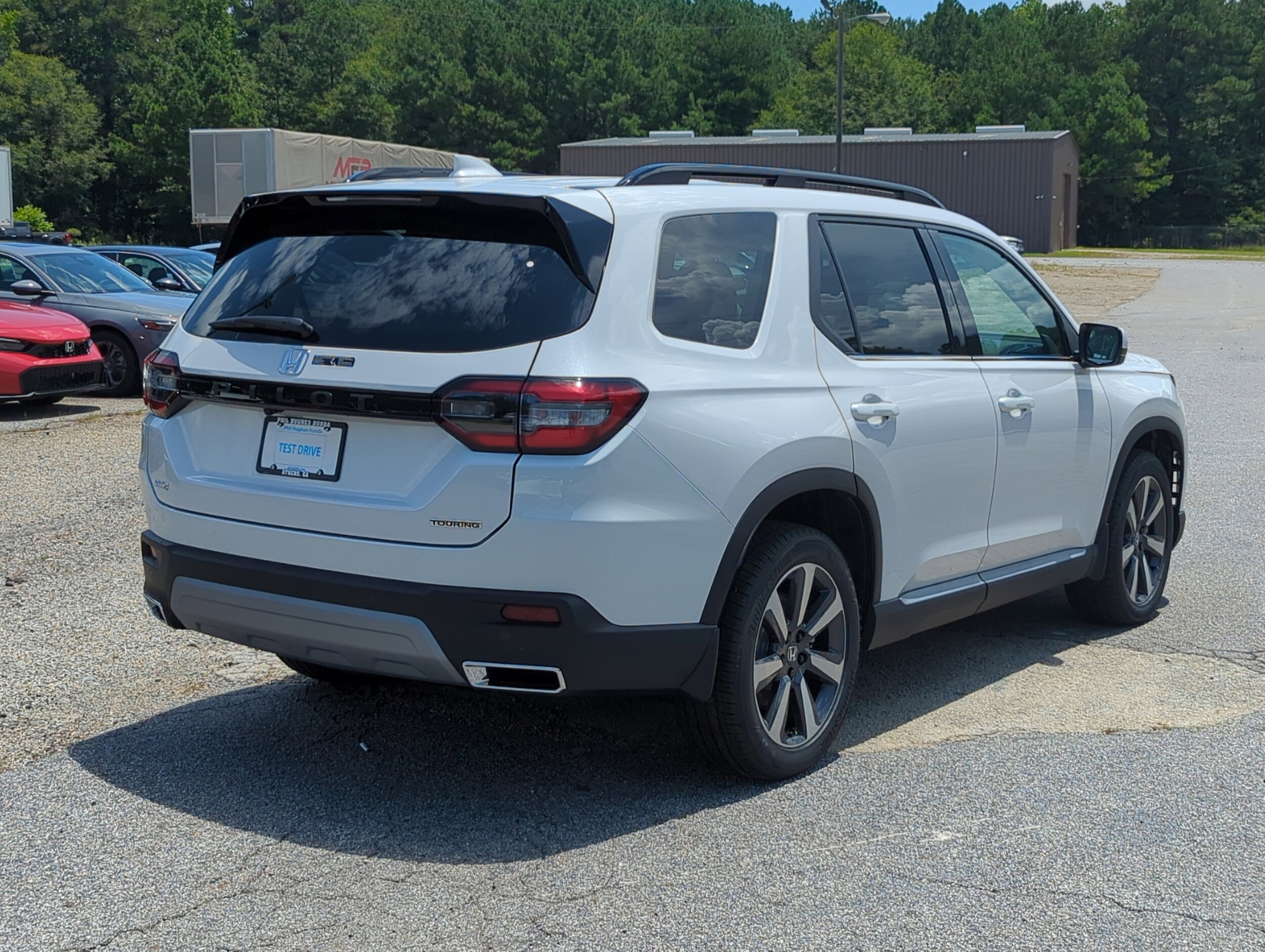 2025 Honda Pilot Touring photo 3