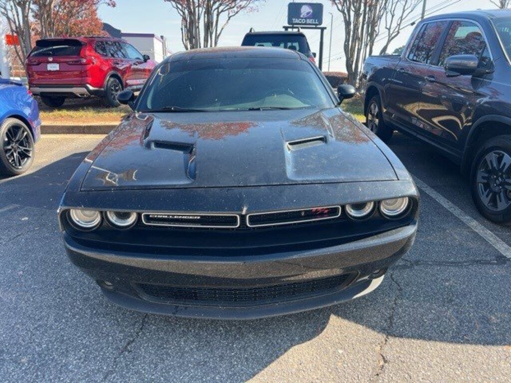 Used 2016 Dodge Challenger R/T Coupe