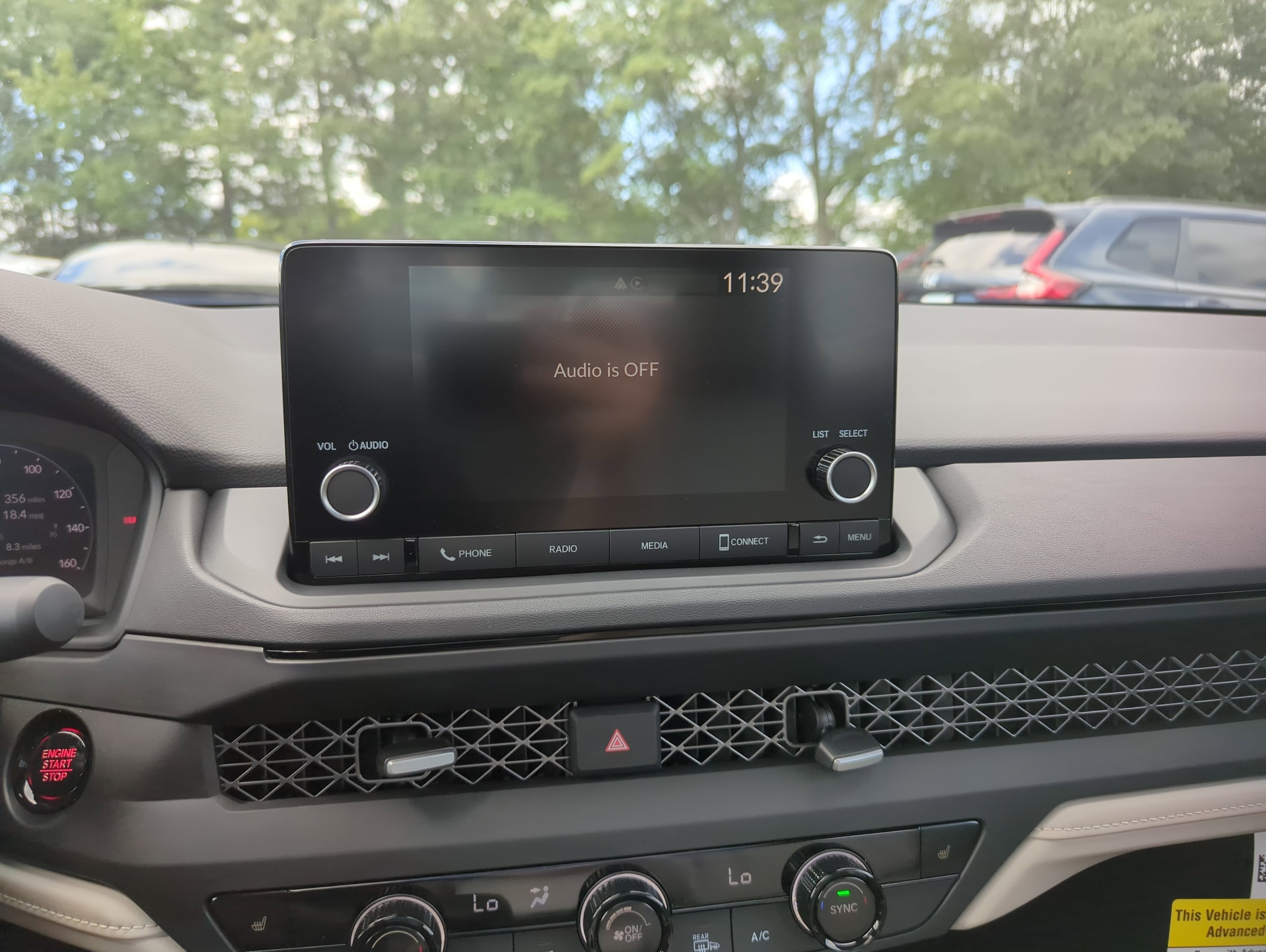 2025 Honda Accord SE - Photo 25