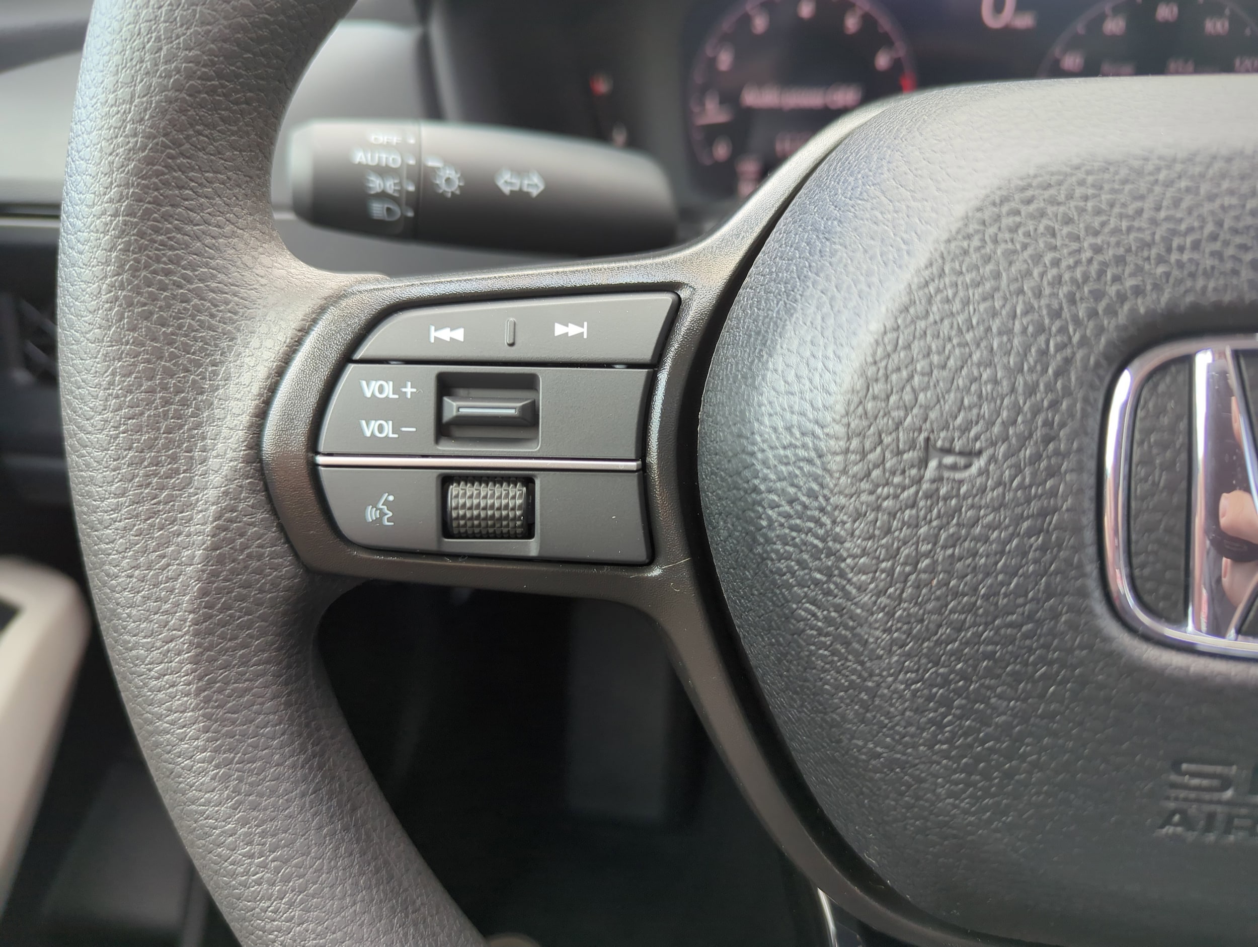 2025 Honda Accord SE - Photo 21