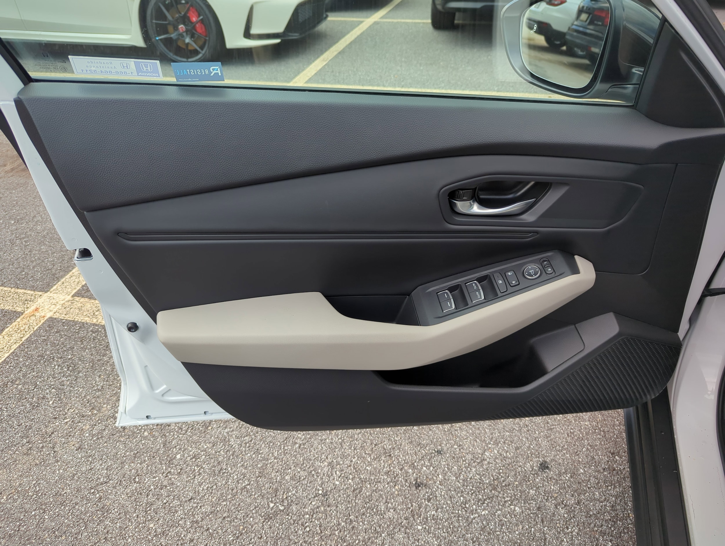 2025 Honda Accord SE - Photo 14